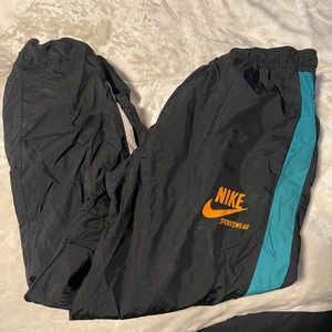 Nike windbreaker pants